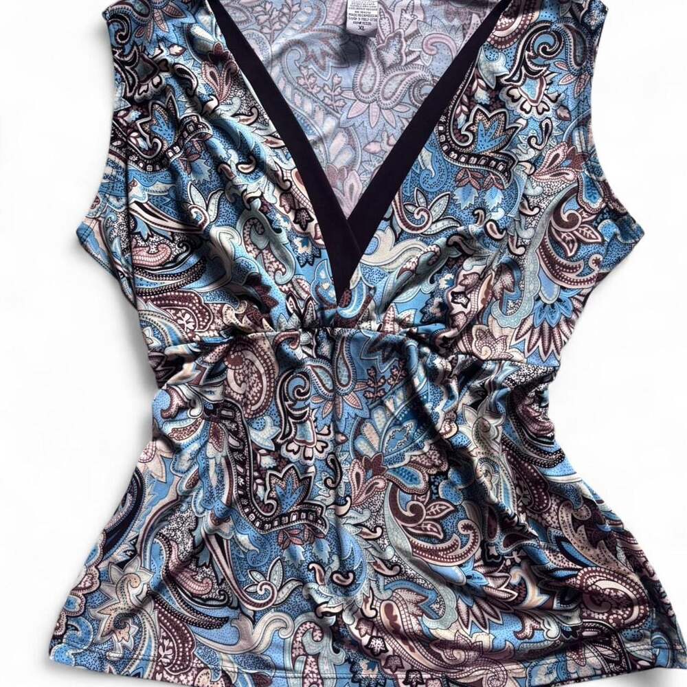 Cacama Women's Paisley V-Neck Sleeveless Blouse